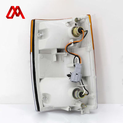 Right Side Smoked Corner Lamp for ISUZU ELF – IZUMI Auto Parts | 8-97855-007-0 8-97855007-0 8978550070