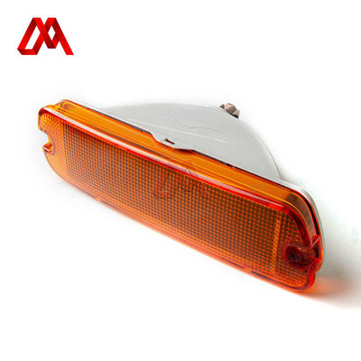 ISUZU FORWARD Front Bumper Left Corner Turn Signal with Bevel Indicator Light  1-82210-202-1