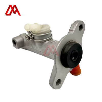 Direct Replacement Clutch Master Cylinder Assembly for Isuzu NKR  NPR 4HF1 8-97210748-0